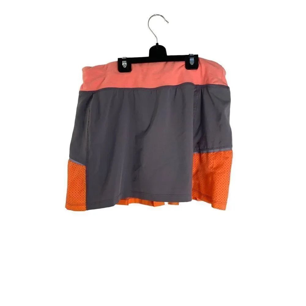 Champion women’s 2in1 back pocket, pleated tennis skirt, size small ￼